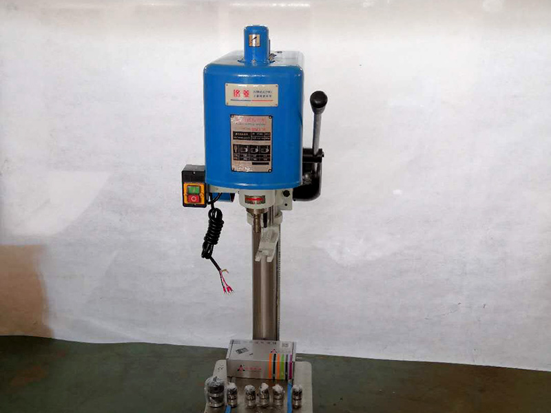 臺式鉆攻攻絲機(jī)為何老是斷？解決辦法！