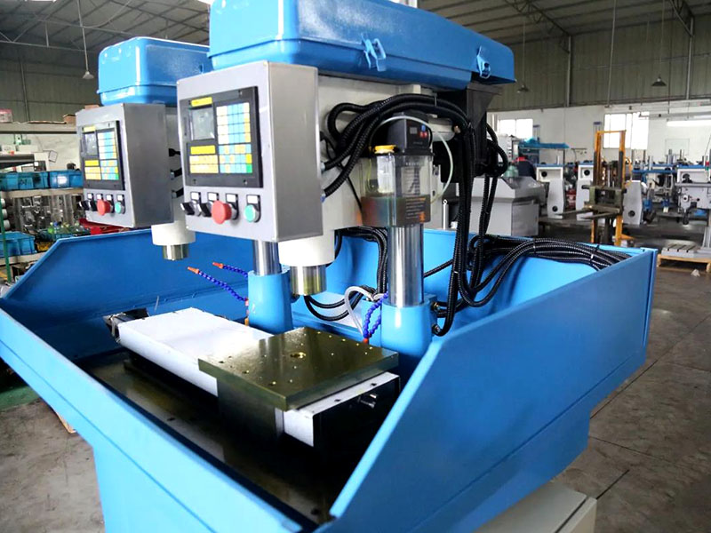 高速鉆攻機(jī)的幾大特點(diǎn)！