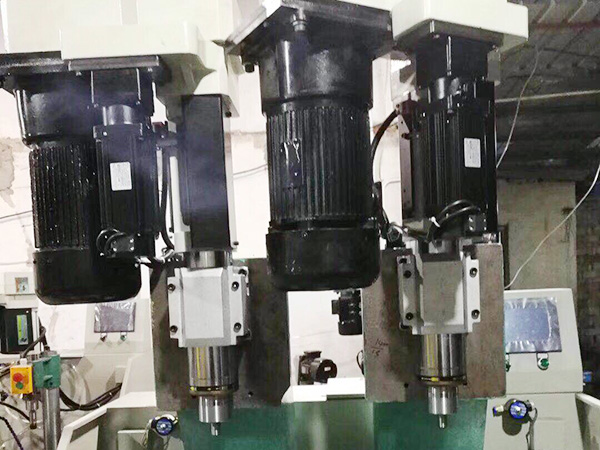 鉆孔機(jī)怎么安裝？玻璃鉆孔機(jī)爆孔裂孔原因是什么？