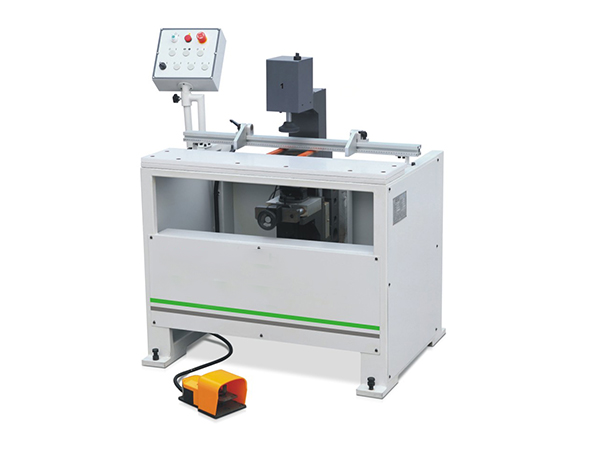 鉆孔機(jī)如何對(duì)圓柱工件使用？鉸鏈鉆孔機(jī)有哪些注意事項(xiàng)？