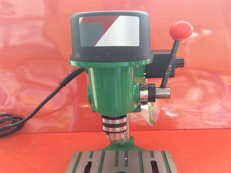 鉆孔機(jī)的夾頭怎么拆？會(huì)不會(huì)弄壞